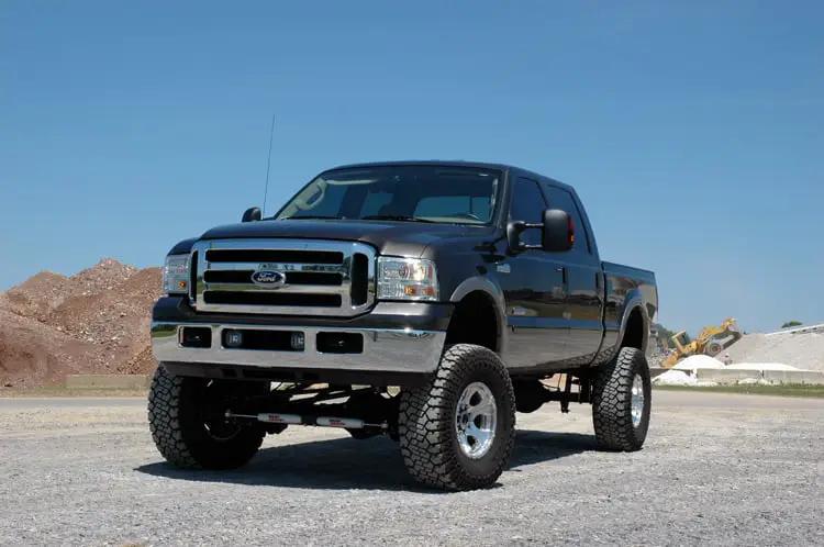 6 Inch Lift Kit | Diesel | 4 Link | OVLDS | Ford F-250/F-350 Super Duty (05-07) by Rough Country