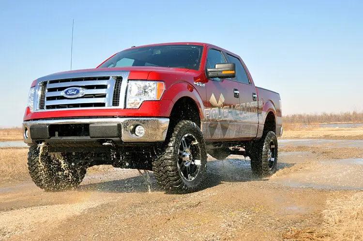 4 Inch Lift Kit | N3 Struts | Ford F-150 4WD (2009-2010) by Rough Country