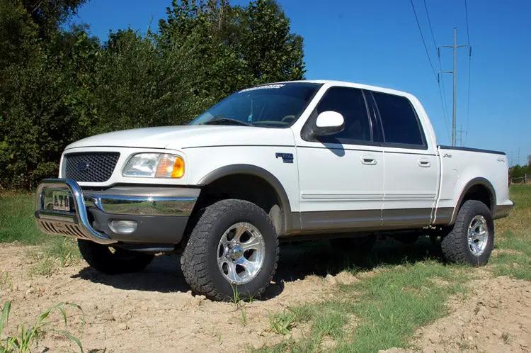 2.5 Inch Leveling Kit | Ford F-150 4WD (1997-2003) by Rough Country