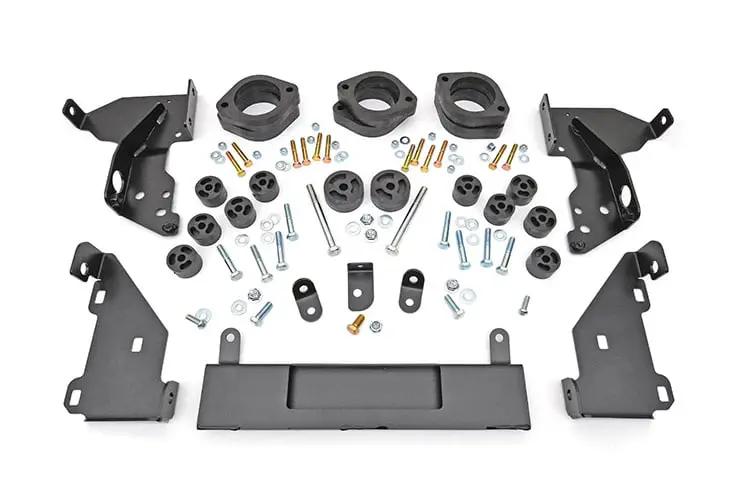1.25 Inch Body Lift Kit | Chevy/GMC 1500 2WD/4WD (14-15) by Rough Country