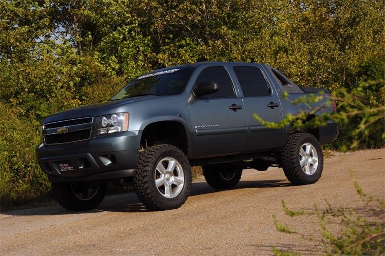 7.5 Inch Lift Kit | N3 Struts | Chevy Avalanche 2WD/4WD (2007-2013) by Rough Country