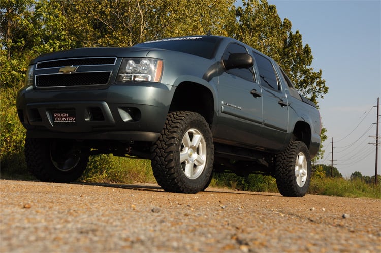 7.5 Inch Lift Kit | Chevy Avalanche 2WD/4WD (2007-2013) by Rough Country
