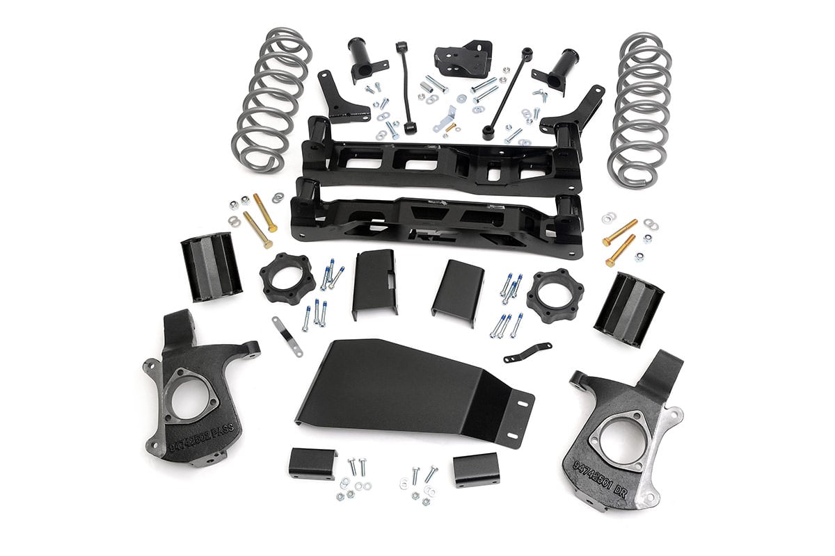 7.5 Inch Lift Kit | Chevy Avalanche 2WD/4WD (2007-2013) by Rough Country