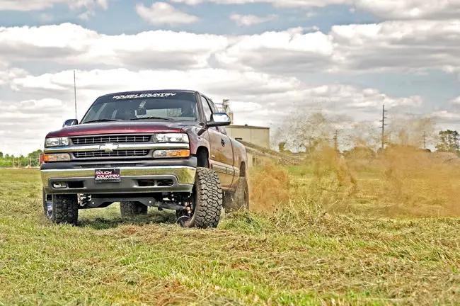 6 Inch Lift Kit | M1 Shocks | Chevy/GMC 1500 2WD (99-06 & Classic) by Rough Country