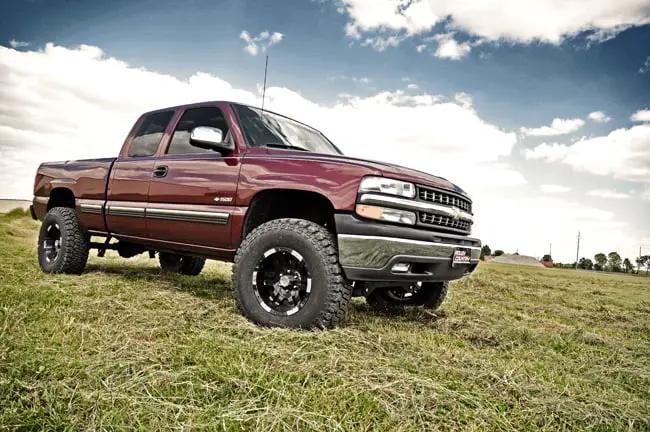 6 Inch Lift Kit | M1 Shocks | Chevy/GMC 1500 2WD (99-06 & Classic) by Rough Country