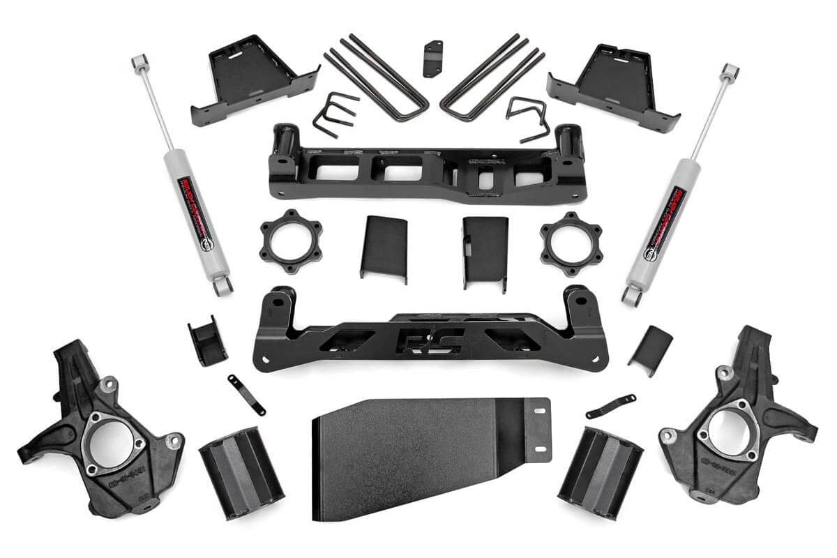 7.5 Inch Lift Kit | Chevy Silverado & GMC Sierra 1500 4WD (2007-2013) by Rough Country