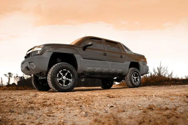 6 Inch Lift Kit | NTD | M1 | Chevy Avalanche (02-06)/Suburban 1500 (00-06) by Rough Country