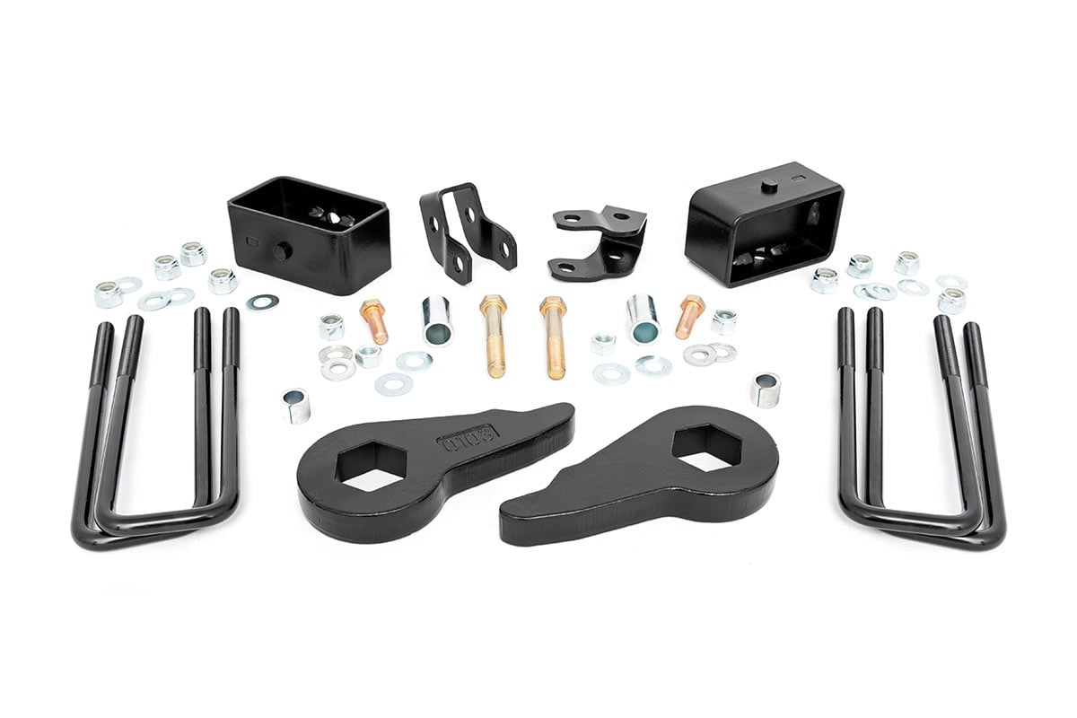 1.5-2 Inch Lift Kit | Chevy Silverado & GMC Sierra 1500 4WD (1999-2006 & Classic) by Rough Country