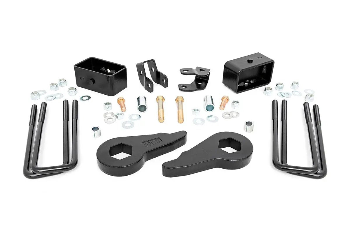 1.5-2 Inch Lift Kit | Chevy Silverado & GMC Sierra 1500 4WD (1999-2006 & Classic) by Rough Country