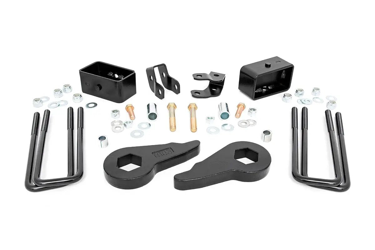 1.5-2 Inch Lift Kit | Chevy Silverado & GMC Sierra 1500 4WD (1999-2006 & Classic) by Rough Country