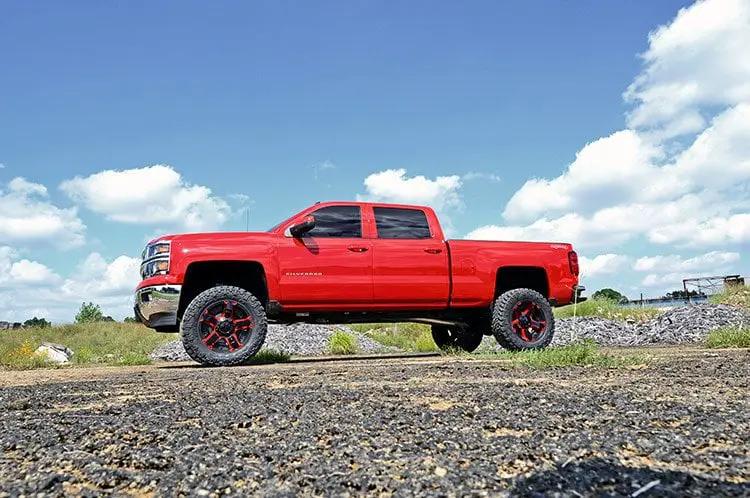 7 Inch Lift Kit | Bracket | M1 Struts/M1 | Chevy/GMC 1500 (14-16) by Rough Country