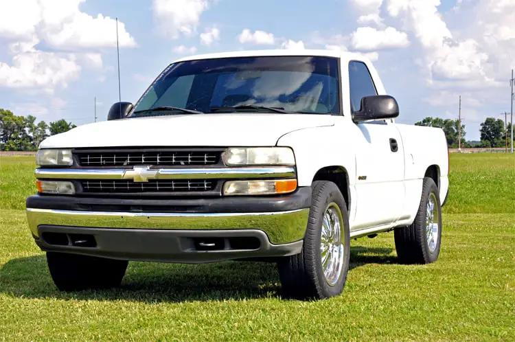 1.5 Inch Leveling Kit | Chevy Silverado & GMC Sierra 1500 2WD (1999-2006 & Classic) by Rough Country