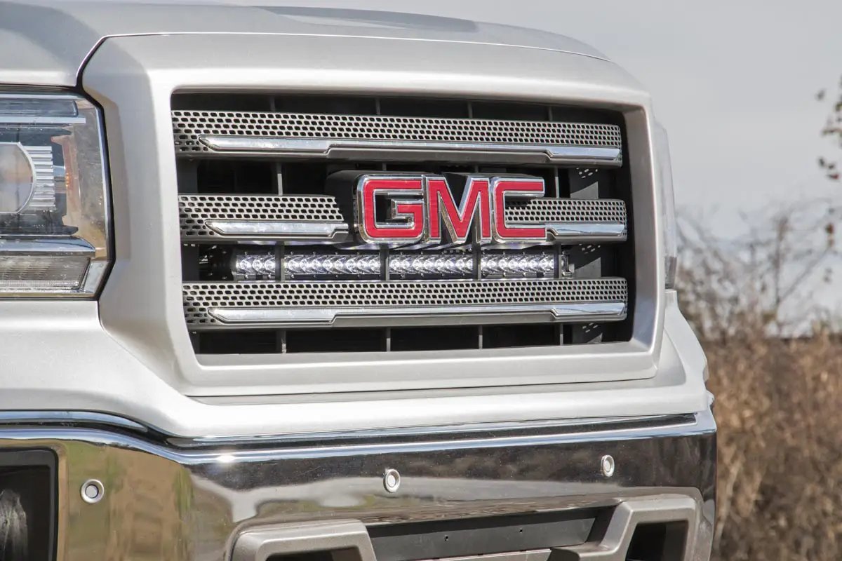 LED Light Kit | Behind Grille Mount | 30" Chrome Single Row | Chevy/GMC 1500 (14-18 & Classic) by Rough Country