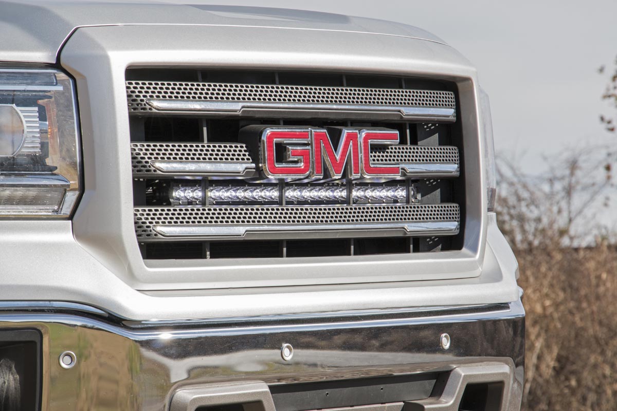 LED Light Kit | Behind Grille Mount | 30" Chrome Single Row | Chevy/GMC 1500 (14-18 & Classic) by Rough Country