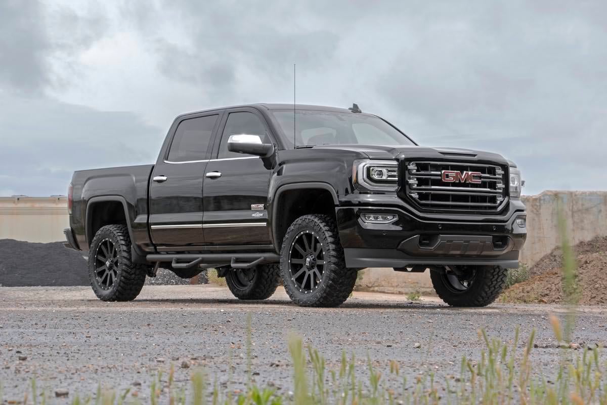 3.5 Inch Lift Kit | Alum/Cast Steel | Chevy/GMC 1500 (07-16) by Rough Country