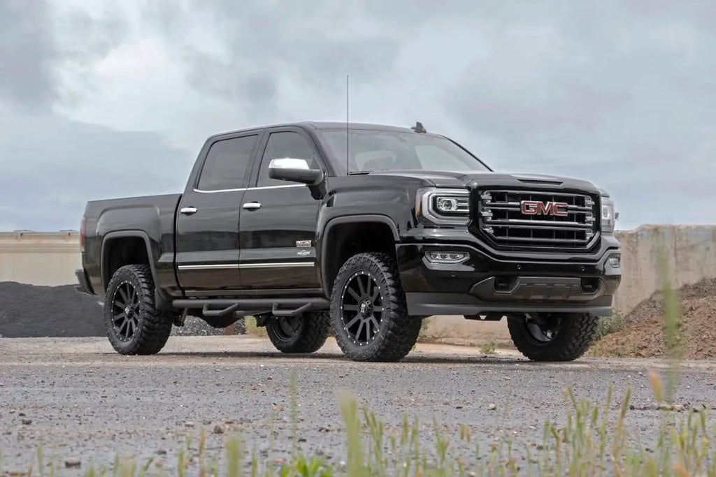 3.5 Inch Lift Kit | Alum/Cast Steel | Chevy/GMC 1500 (07-16) by Rough Country