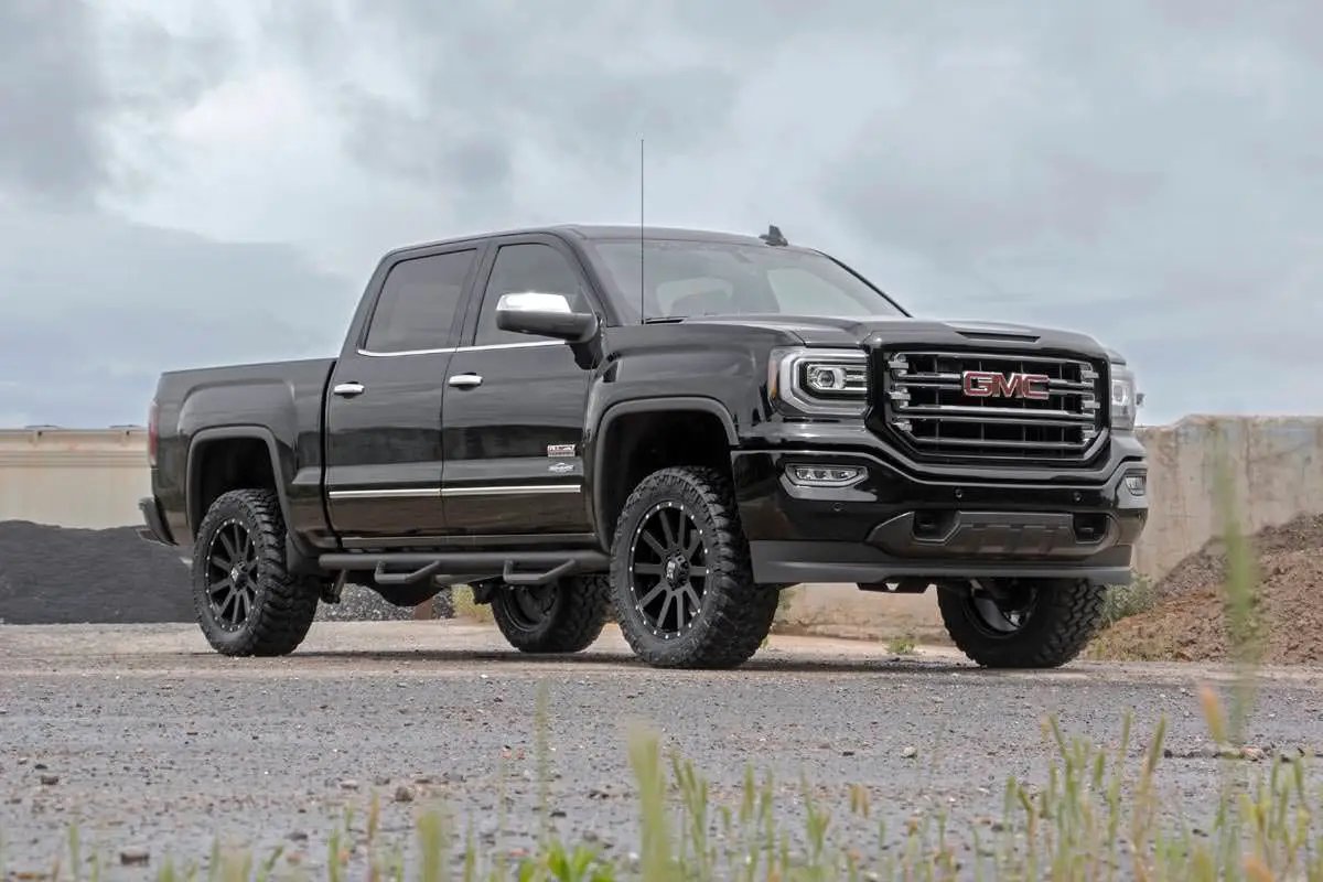 3.5 Inch Lift Kit | Alum/Cast Steel | Chevy/GMC 1500 (07-16) by Rough Country