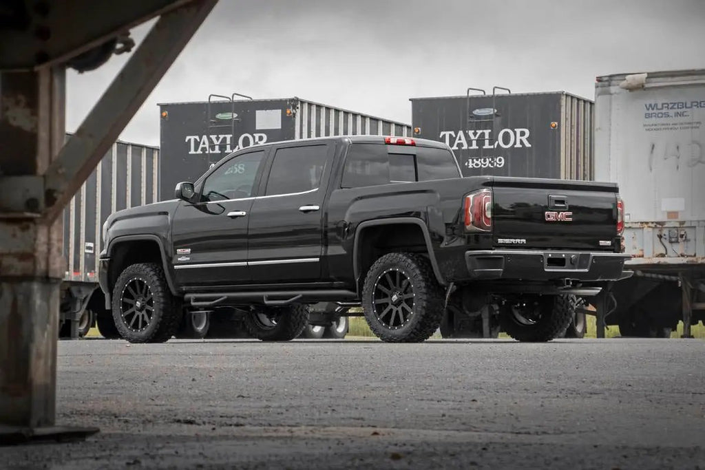 3.5 Inch Lift Kit | Alum/Cast Steel | Chevy/GMC 1500 (07-16) by Rough Country