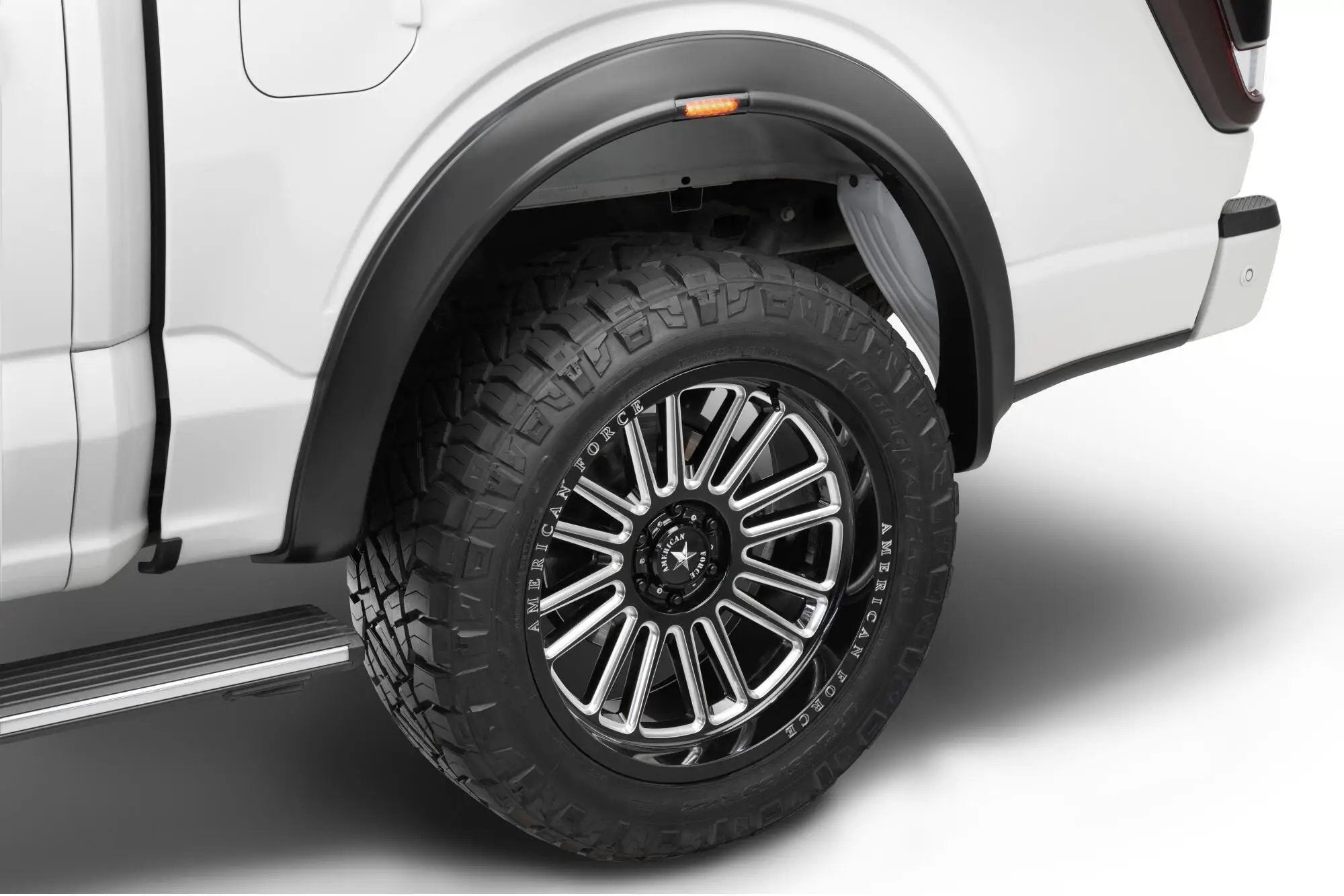 RVL Fender Flares Black Smooth Finish 4-Piece Set by Husky Liners