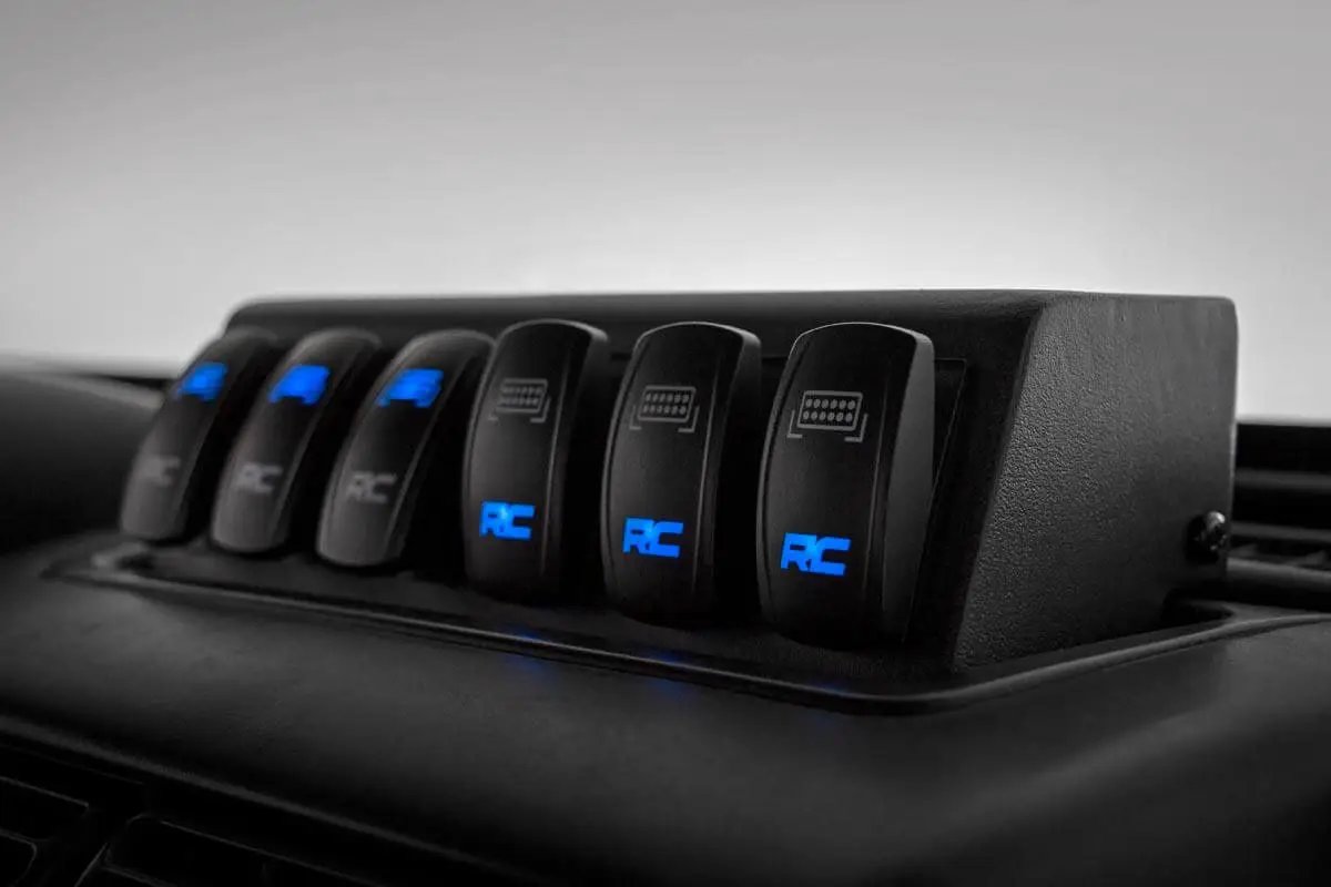 MLC-6 | Multiple Light Controller | Jeep Wrangler TJ (97-06)/Wrangler Unlimited (04-06) by Rough Country