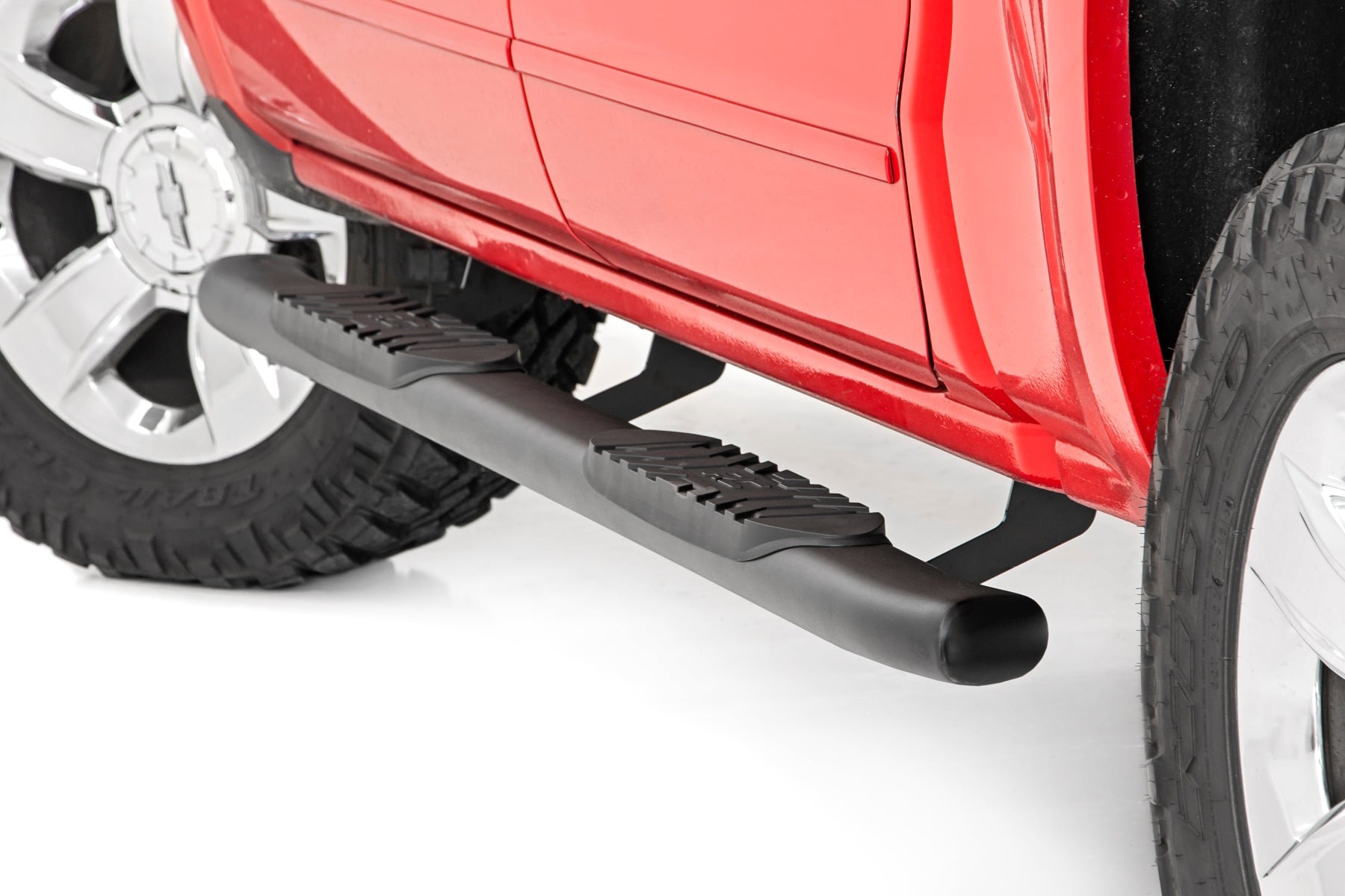 Oval Nerf Step | Crew Cab | Chevy/GMC 1500/2500HD/3500HD (07-19 & Classic) by Rough Country