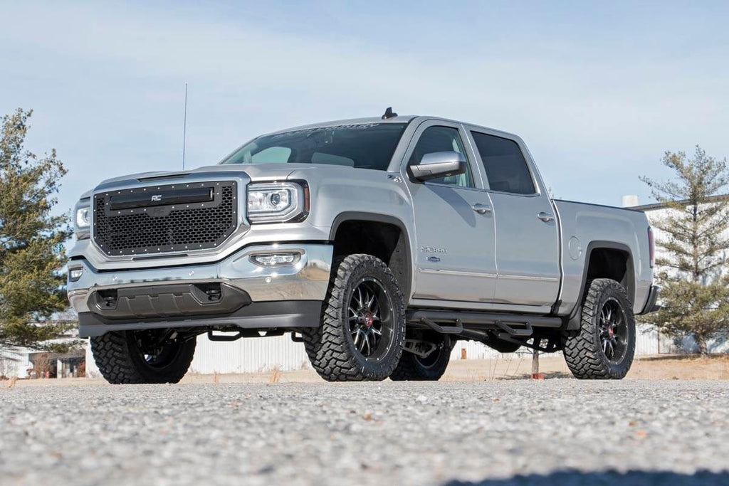 3.5 Inch Lift Kit | Alum/Stamp Steel LCA | Chevy/GMC 1500 (14-18 & Classic) by Rough Country