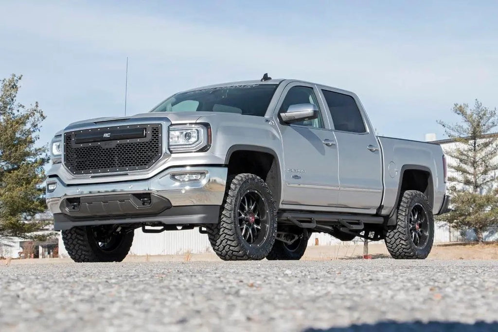 3.5 Inch Lift Kit | Alum/Stamp Steel LCA | Chevy/GMC 1500 (14-18 & Classic) by Rough Country