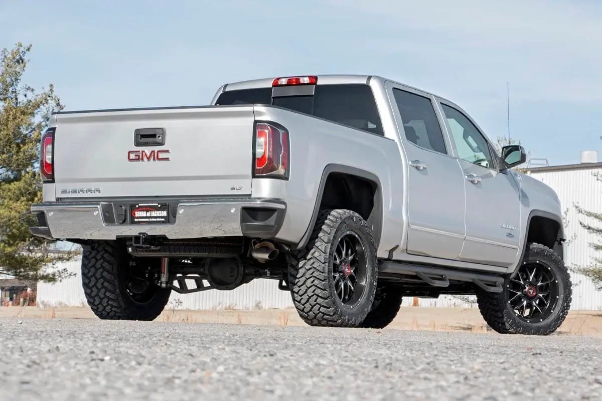 3.5 Inch Lift Kit | Cast Steel LCA | Vertex | Chevy/GMC 1500 (14-18 & Classic) by Rough Country