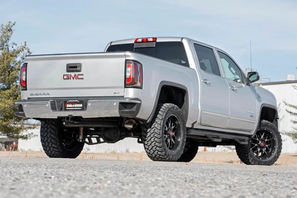 3.5 Inch Lift Kit | Alu/Stamp Steel LCA | N3 Strut | Chevy/GMC 1500 (14-18 & Classic) by Rough Country