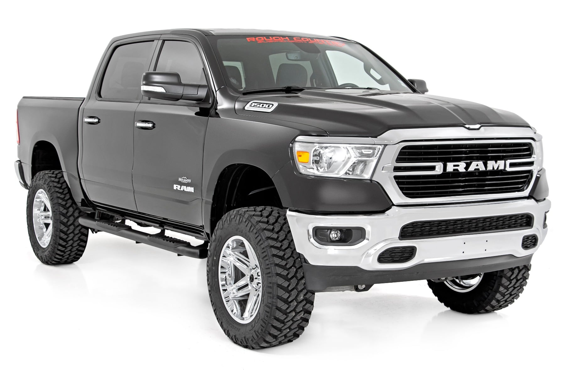 Oval Nerf Step | Crew Cab | Black | Ram 1500 (19-26)/1500 TRX (21-24) by Rough Country