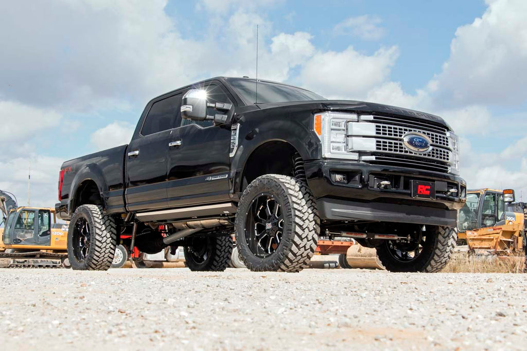 6 Inch Lift Kit | R/A | OVLDS | M1 | Ford F-250/F-350 Super Duty 4WD (17-22) by Rough Country