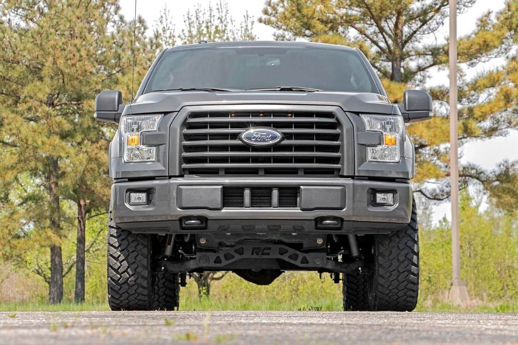 4 Inch Lift Kit | M1 Struts/M1 | Ford F-150 4WD (2015-2020) by Rough Country