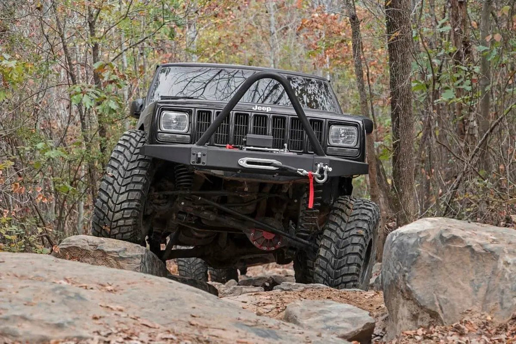 Front Winch Bumper | Jeep Cherokee XJ 2WD/4WD (1984-2001) by Rough Country
