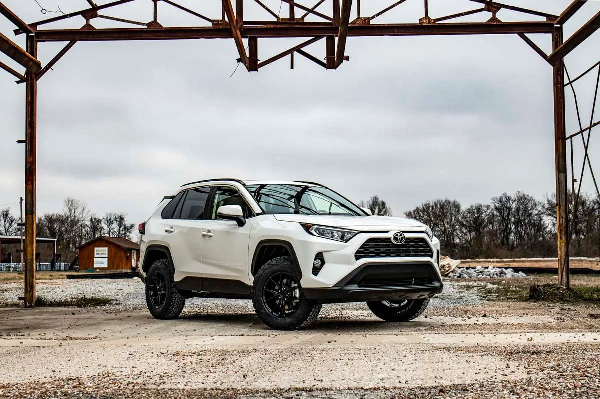 2.5 Inch Lift Kit | N3 Struts | Toyota RAV4 2WD/4WD (2019-2025) by Rough Country