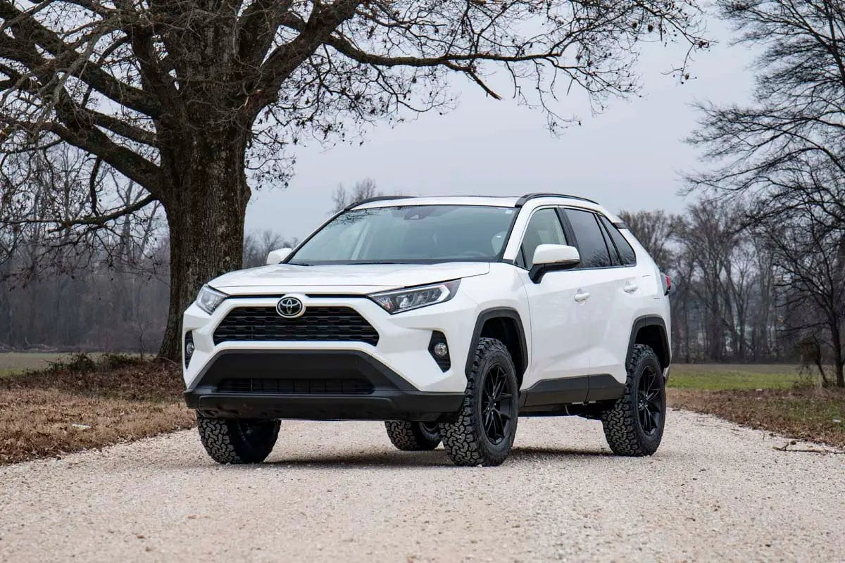 2.5 Inch Lift Kit | N3 Struts | Toyota RAV4 2WD/4WD (2019-2025) by Rough Country