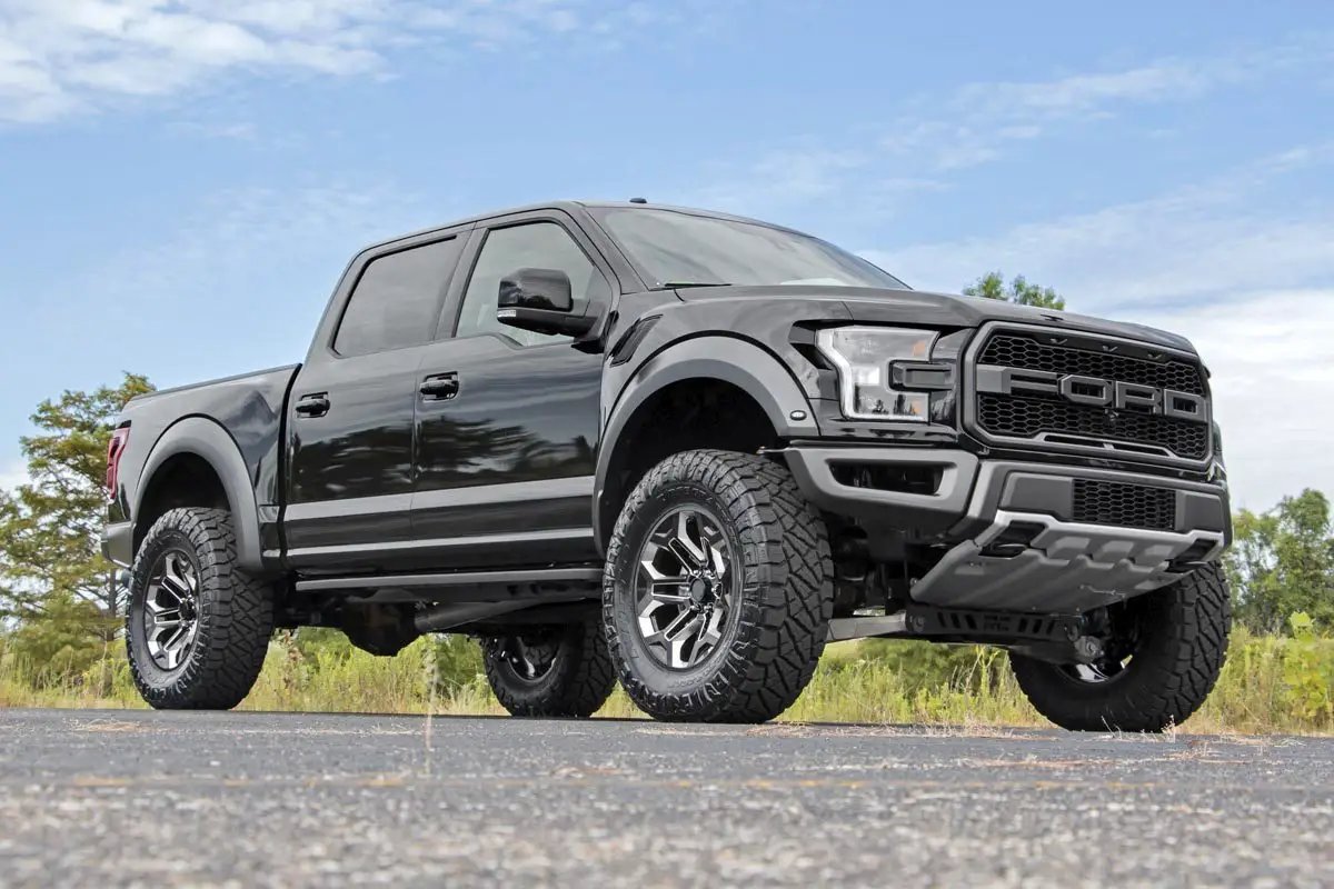 4.5 Inch Lift Kit | Ford Raptor 4WD (2017-2018) by Rough Country