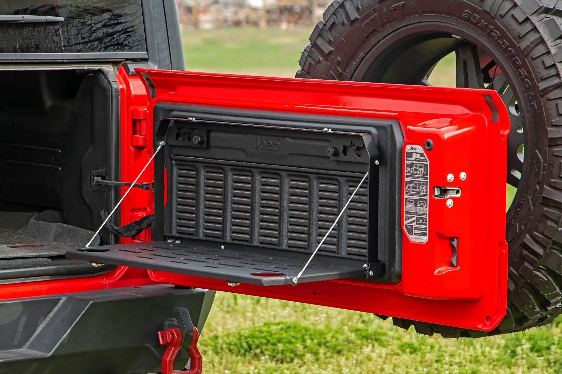 Tailgate Table | Jeep Wrangler JL (18-26)/Wrangler Unlimited (18-26) by Rough Country