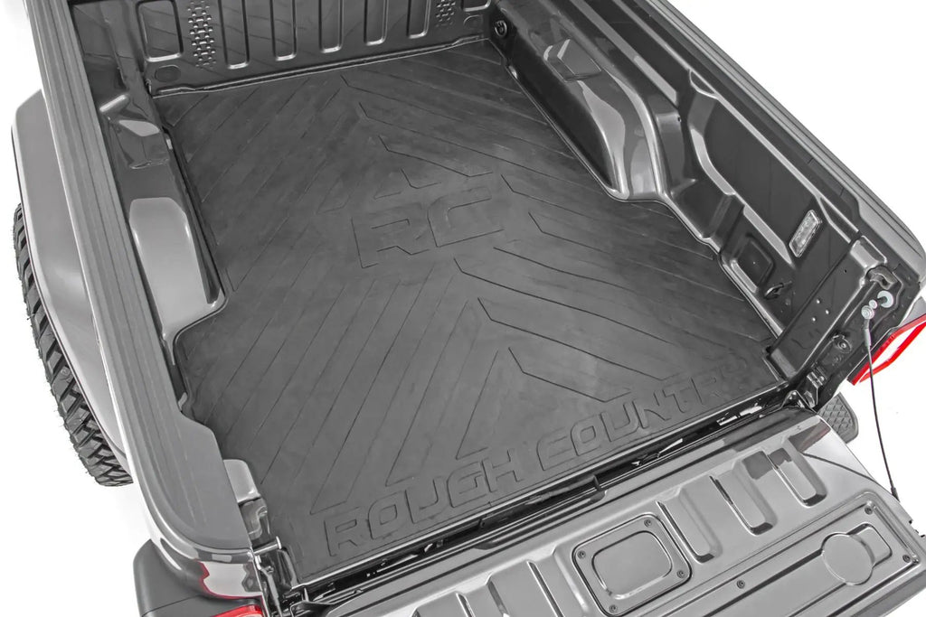 Bed Mat | 5' Bed | RC Logo | Jeep Gladiator JT 4WD (2020-2026) by Rough Country