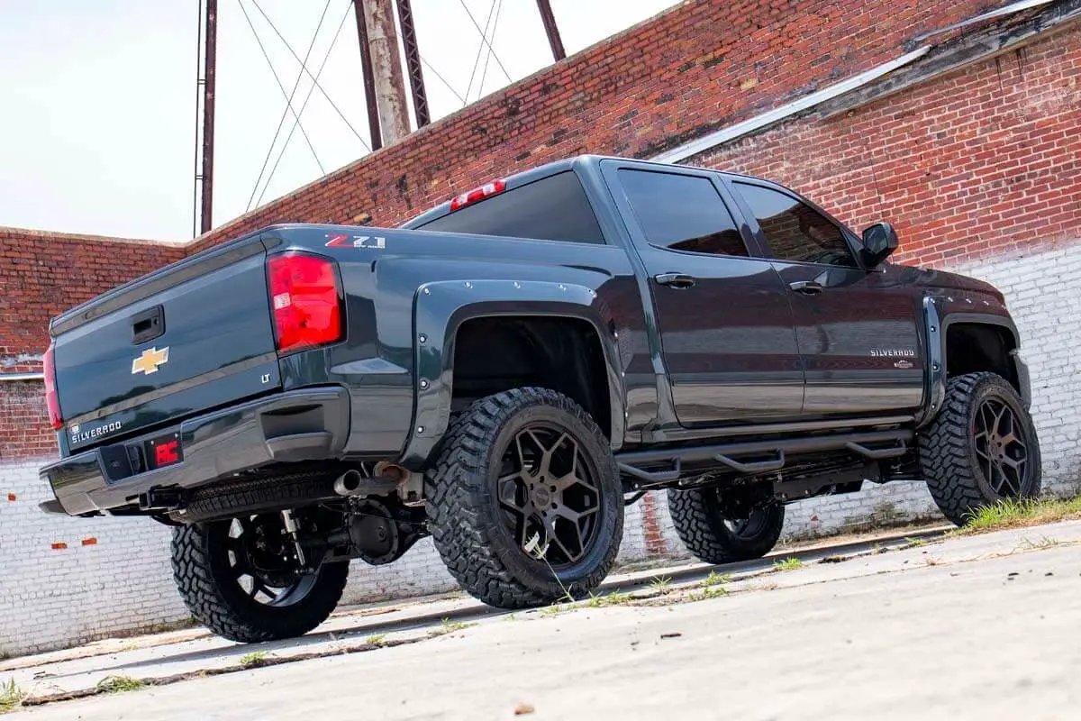 Vertex 2.5 Reservoir Coilovers | Front | 6-7.5" | Chevy/GMC 1500 (07-18 & Classic) by Rough Country