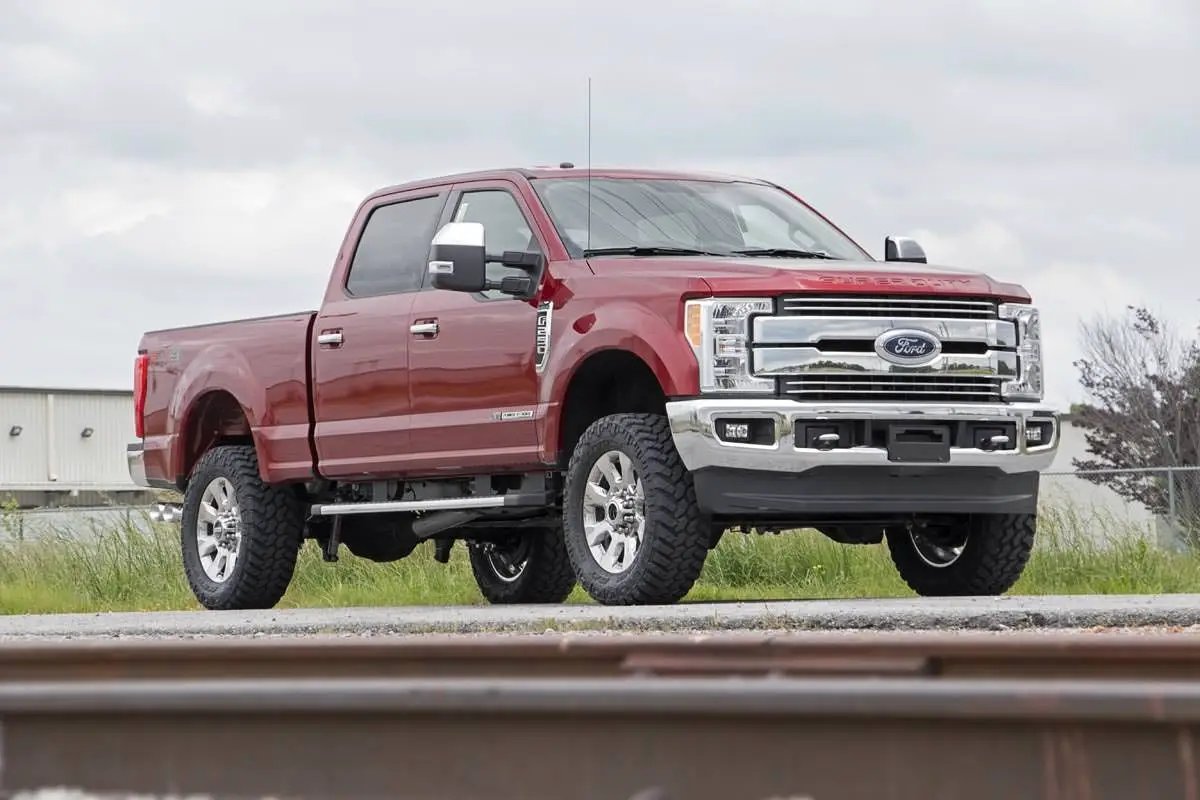 3 Inch Lift Kit | M1 | Ford F-250 Super Duty 4WD (2017-2022) by Rough Country