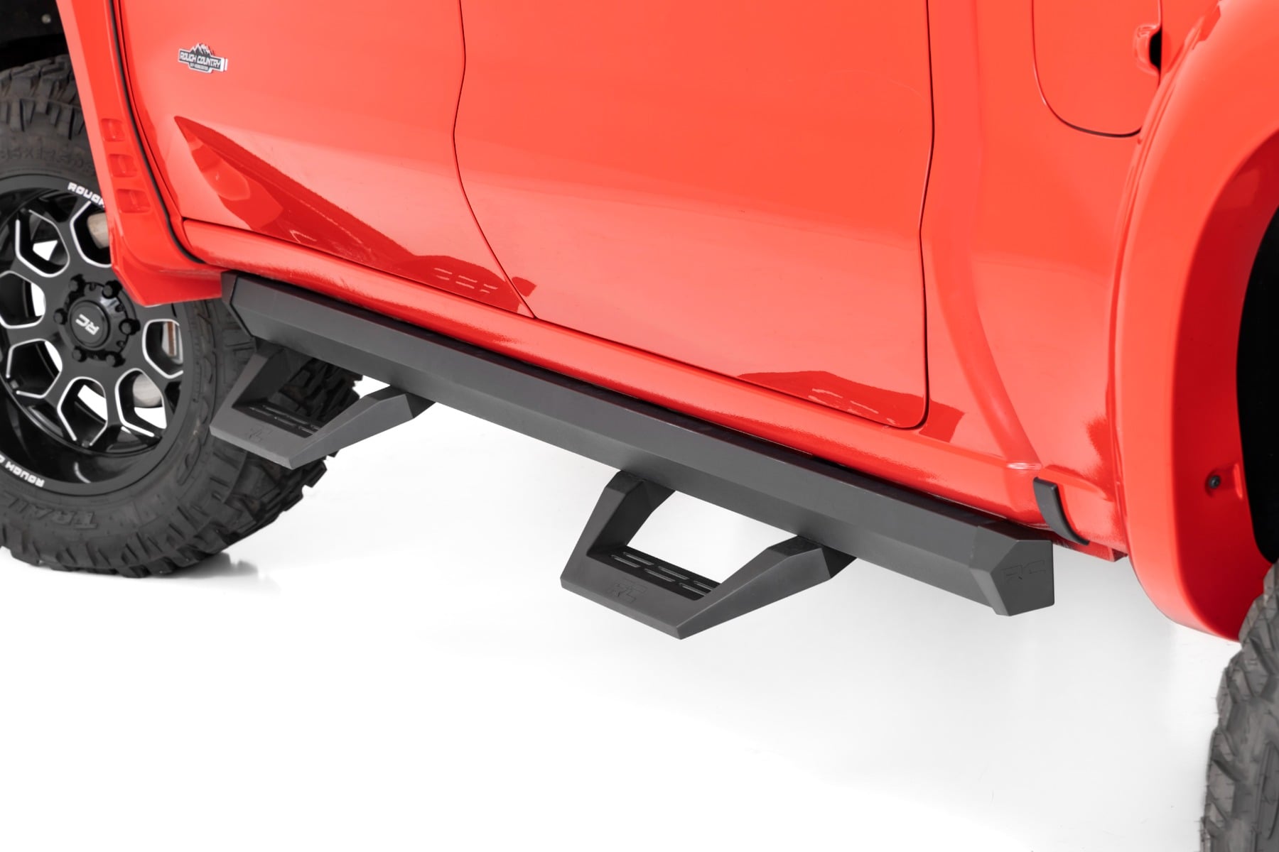 SRX2 Adj Aluminum Step | Crew Cab | Chevy/GMC 1500/2500HD (19-26) by Rough Country