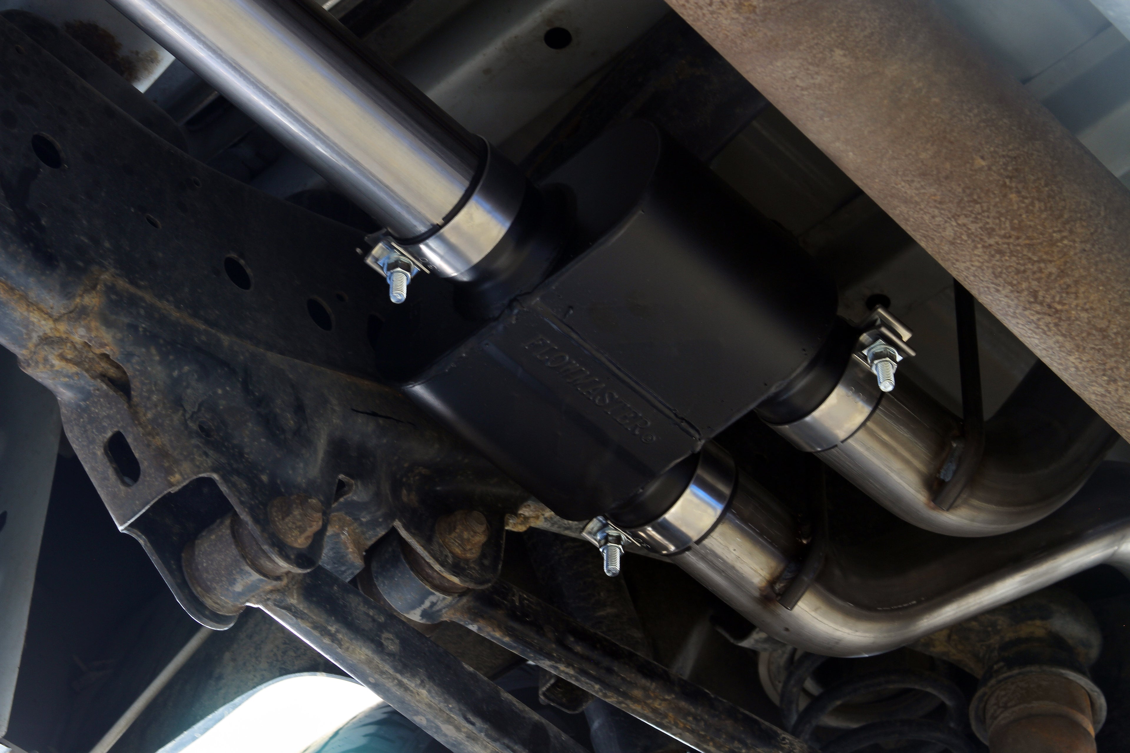 Flowmaster Outlaw Cat-back Exhaust System by Flowmaster