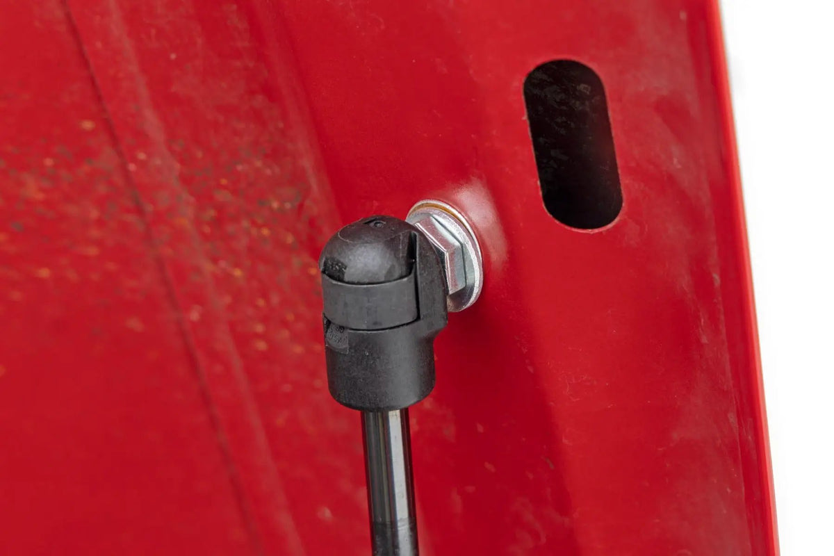 Hood Struts | Hydraulic | Jeep Wrangler JK/Wrangler Unlimited (2007-2018) by Rough Country