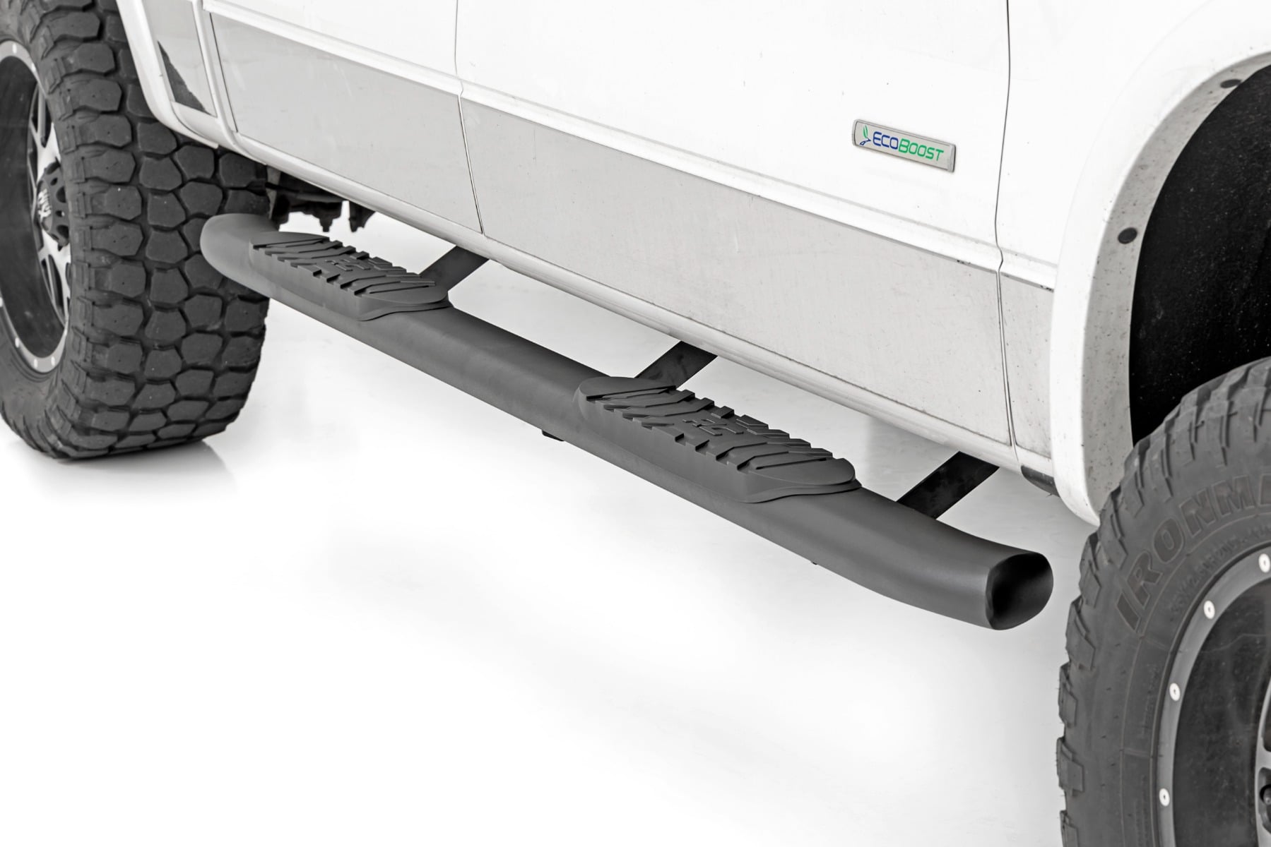 Oval Nerf Step | Crew Cab | Black | Ford F-150 2WD/4WD (2009-2014) by Rough Country
