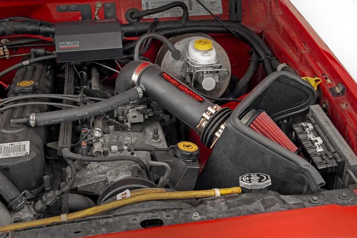 Cold Air Intake Kit | 4.0L | Jeep Cherokee XJ 2WD/4WD (1991-2001) by Rough Country
