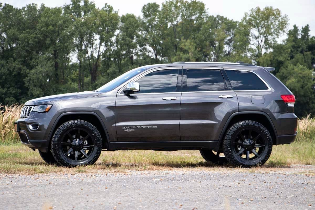 2.5 Inch Lift Kit | N3 Struts | Jeep Grand Cherokee 4WD (2016-2022) by Rough Country