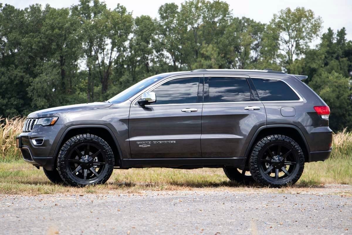 2.5 Inch Lift Kit | N3 Struts | Jeep Grand Cherokee 4WD (2011-2015) by Rough Country