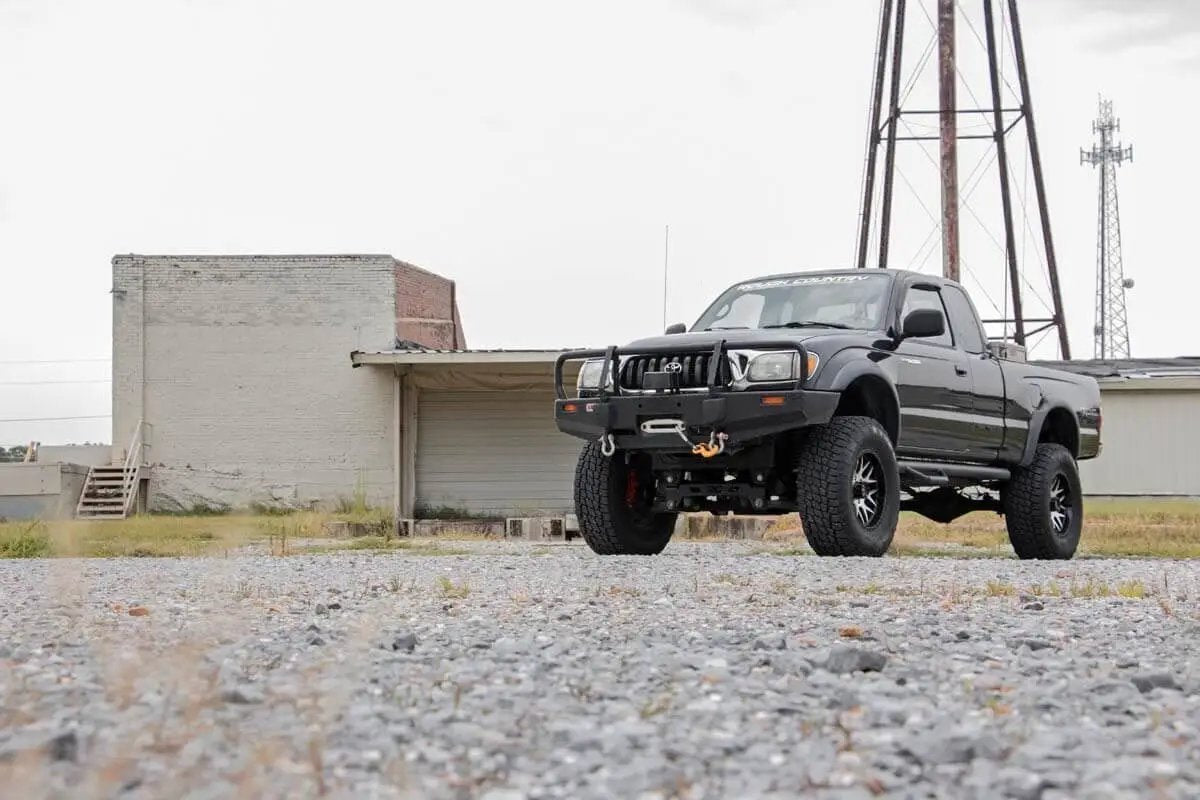 6 Inch Lift Kit | Toyota Tacoma 2WD/4WD (1995-2004) by Rough Country