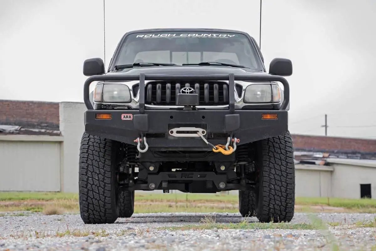 6 Inch Lift Kit | Toyota Tacoma 2WD/4WD (1995-2004) by Rough Country