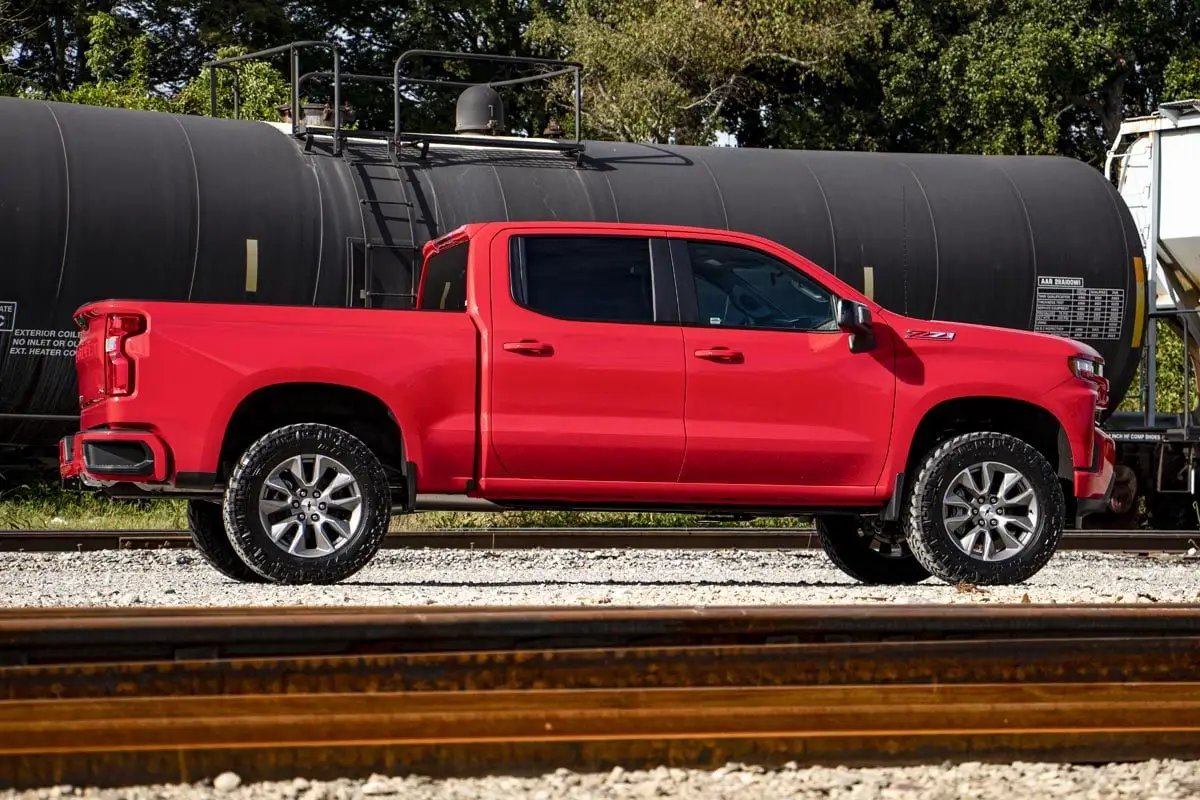 3.5 Inch Lift Kit | M1 Struts/M1 | Chevy Silverado 1500 2WD/4WD (2019-2024) by Rough Country